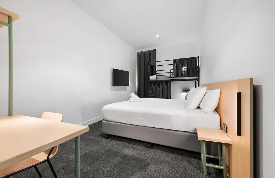 Yha Adelaide Central-1